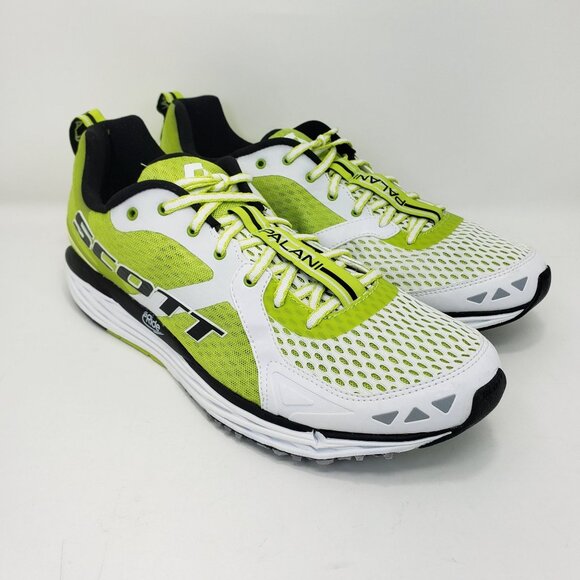 Athletic_Shoes